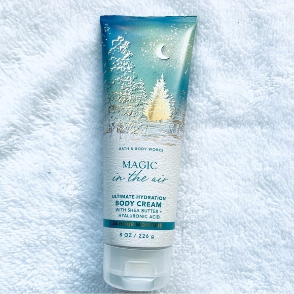 ✨ NEW Bath & Body Works – Magic In The Air Trio – Luxurious Body Care Set ✨ - Picture 6 of 9